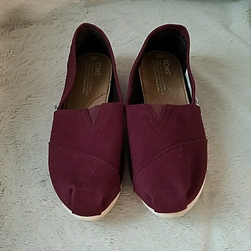 Plum Toms